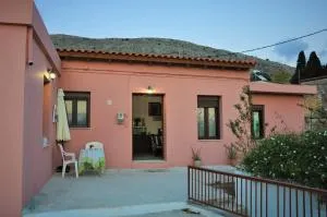 House For Rent In Apostolous - Kastamonítsa