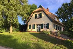 Ferienhaus Preetz 1A - Idylle unter Reet - Neu Reddevitz