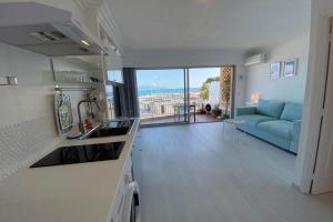 06AT1 - Cosy seaside studio in an ideal location