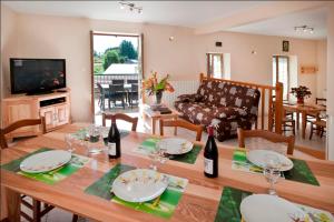 Maisons de vacances Gite Gites de France 6/8 personnes : photos des chambres