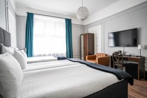 Triple Room room in Queen's Hotel