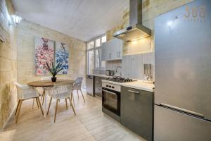 Stunning 1BR home in charming town of Bormla by 360 Estates