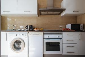 Hostly Orfila 3A-3B exclusive Penthouse-Center-Fibre-Parking Optional