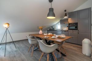 Sea View House, Apartman Karlo