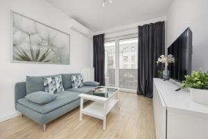Comfy Two-Bedroom Apartment near Chopin Airport Warsaws Ursynów by Noclegi Renters