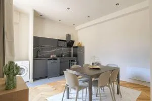 Joli T3 avec terrasse et parking, Écully - Екюллі