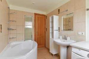 House with sauna and jacuzzi