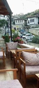 Twins Villa Mangalem