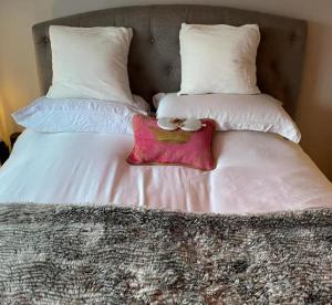 Luxury Central Hale living