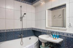 Smolna City View 7th Floor Apartment by BookingHost