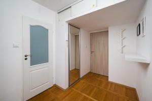 Smolna City View 7th Floor Apartment by BookingHost