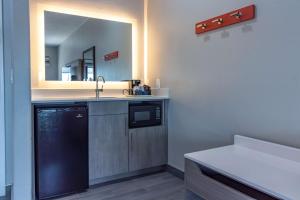Studio Suite with Two Queen Beds and Sofa Bed - Non-Smoking room in Hampton Inn & Suites Denton