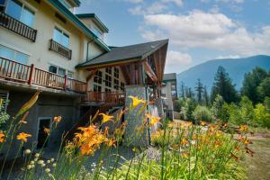 Coast Hillcrest Hotel