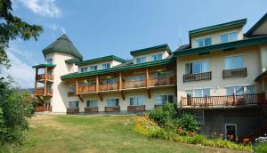 Coast Hillcrest Hotel