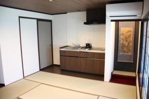 Takayama Daihachi 3-Star Accommodation lobby