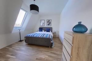 Modern & Light Apartment With Lake View AER12