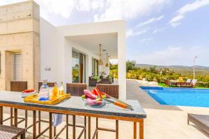 Latchi Infinity Blue