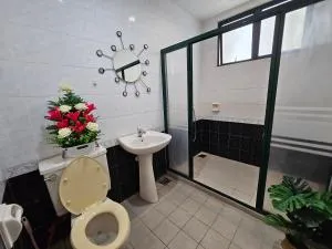 Kenyalang Riverine Emerald 12 Homestay - Kampung Baru