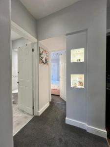 Bright, first floor, one bedroom flat in Wimborne