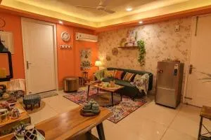 İzmir - 1BHK, 2 balconies, free parking & 2 TVs - Gurgaon