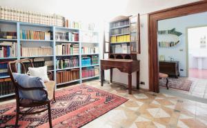 La Casa Dei Nonni, House With Private Pool, Torino