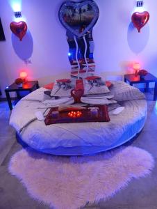 B&B / Chambres d'hotes spa privatif Dydy's love saint amand les eaux : photos des chambres