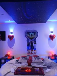 B&B / Chambres d'hotes spa privatif Dydy's love saint amand les eaux : photos des chambres