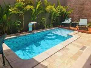 Casa Praiana na cidade - Proximo a São José do Rio P - 特马斯多伊比拉