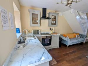 Ceciles Cottage at Cefn Tilla Court, Usk