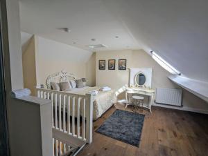 Ceciles Cottage at Cefn Tilla Court, Usk