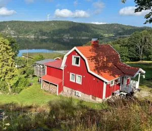 Lovely holiday house by a beautiful lake! - Näs