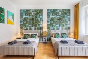 Anthrazit Oasis near Center Shoppingstreet 3 room