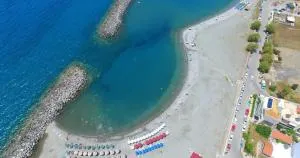 Kalamata Garden Haven - Escape Amidst Greenery - Akovítika