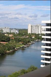 1405- South Beach 1BR & 1BA- Stunning Ocean View Oasis