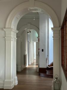 Sonas Mount Trenchard