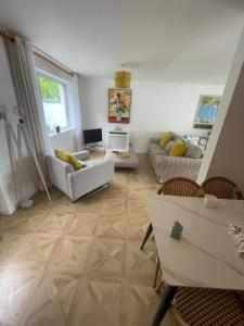 1 Marine Apartments, Ballycastle