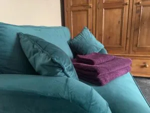 Stunning Super King, Close to Beach, Shared Bathroom - 贝克斯希尔