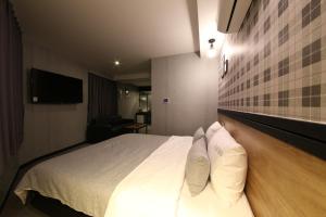 The Last Hotel Nampo