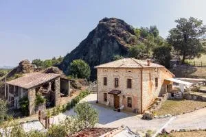 PietraNera Home - Roveleto