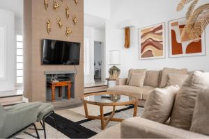 Villa Las Palmitas - Sea Views - Private Pool - Hot Tub - Table Tennis