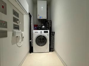 Readings Lush Haven - 1BR 1BA - CHRL F14