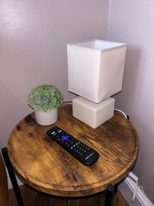 Modern Southampton Dockside Stay - 2 Bedrooms - Wi-Fi & Parking