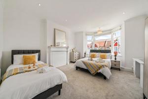 2025 Award Winning - 2 bedroom luxury apartment next to Wembley Stadium