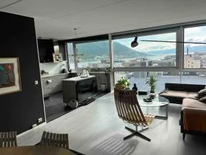 10th floor penthouse in the Heart of Tromsø - Guleng