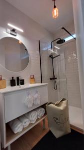 Maisons de vacances Le Gite de Mag : Maison 2 Chambres