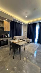 Silence Garden Suite GRP