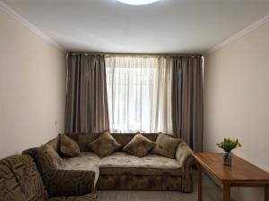 Квартира на Вулиці Надіїї Алексєєнко 40Б Центр Вокзал Лікарня Швидка Госпіталь Робоча Руднєва