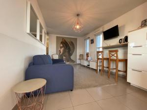 Appartements Studio harmonieusement amenage avec parking et terrasse vers la cite du vin : photos des chambres