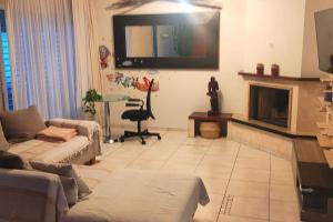 Villa Matthy Casa con giardino fronte fiume possibile nuotare