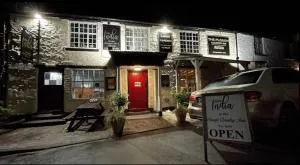 Dine & Rest 1 bedroom apartment at little India - Llanfyllin